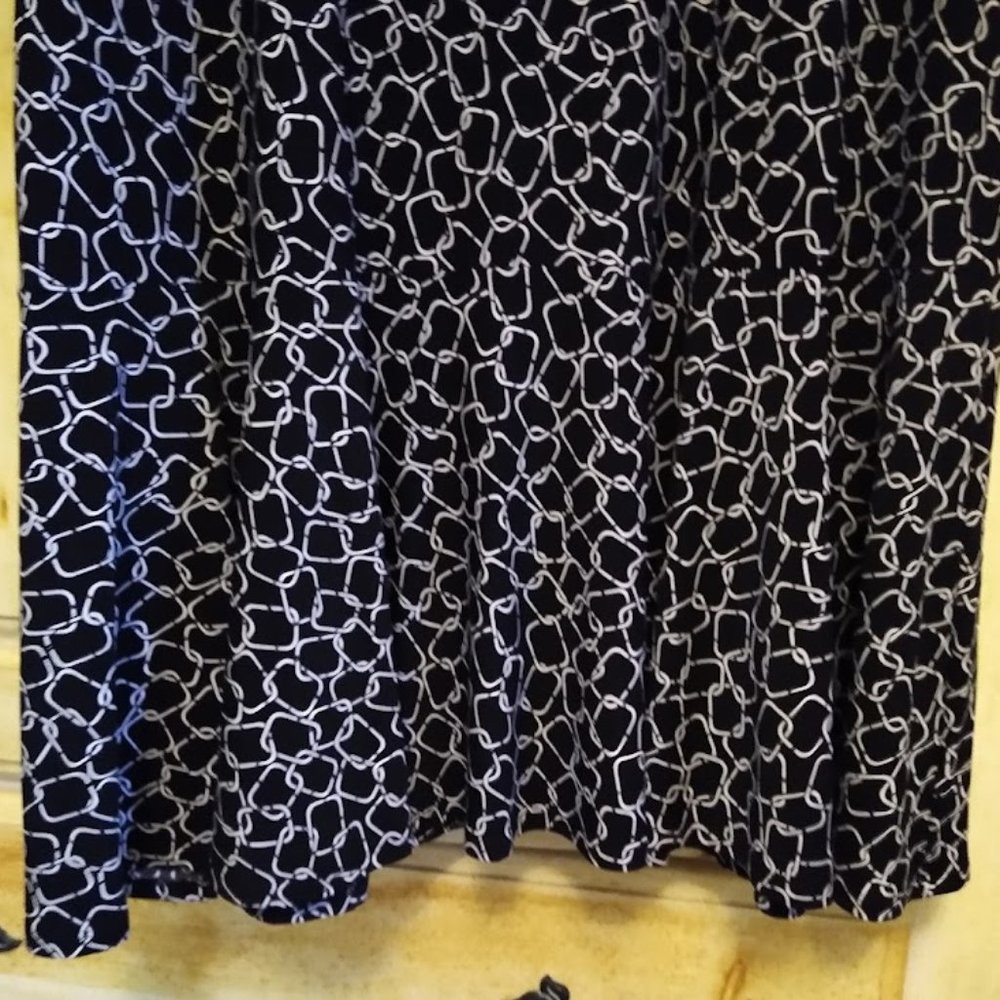 Evan-Picone Black & White Print Dress - Picture 8 of 12